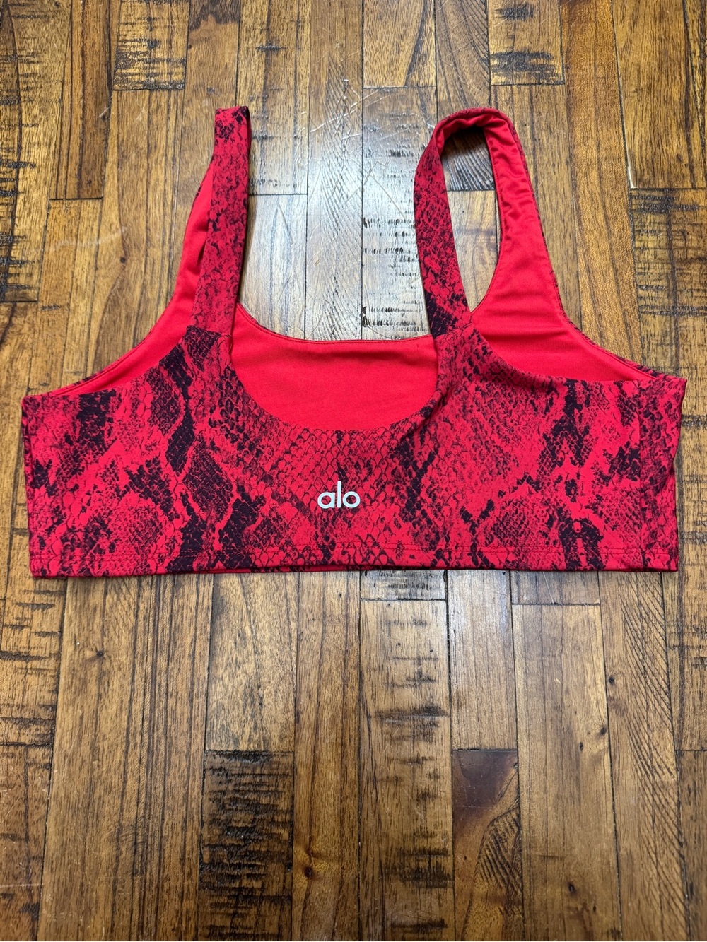ALO Yoga Red Snake-Print Sports Bra Size Small